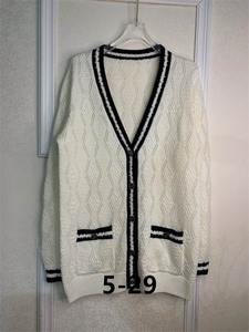 Chanel Women's Sweater 32